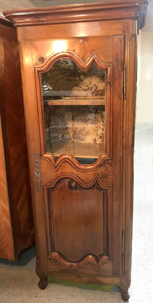 french antique single door display Cabinet / Bonnetiere
